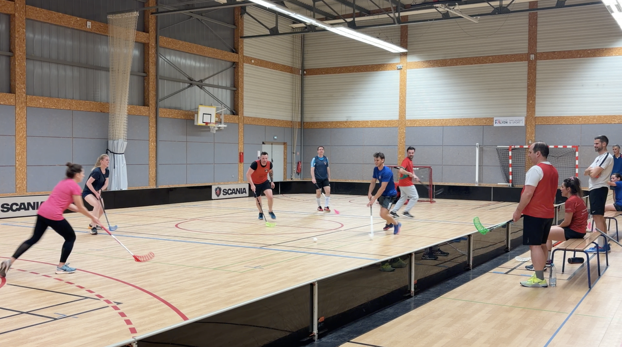 Floorball — Dynamisme & Cohésion